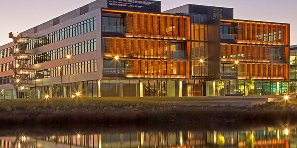 UNIVERSITY OF WOLLONGONG UNIVERSITY OF WOLLONGONG