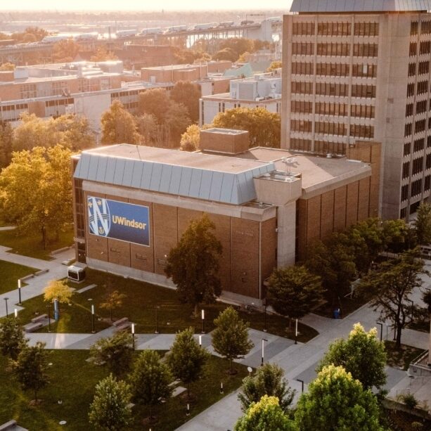 UNIVERSITY OF WINDSOR UNIVERSITY OF WINDSOR