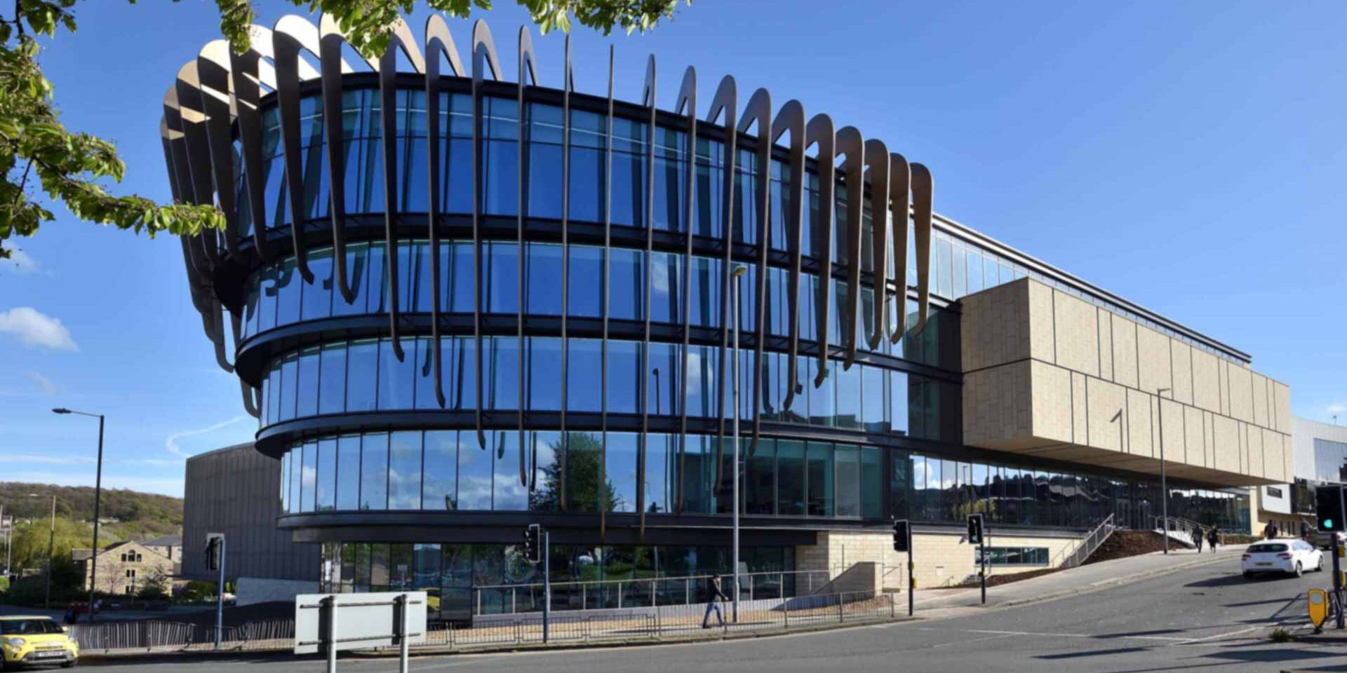 UNIVERSITY OF HUDDERSFIELD - LONDON