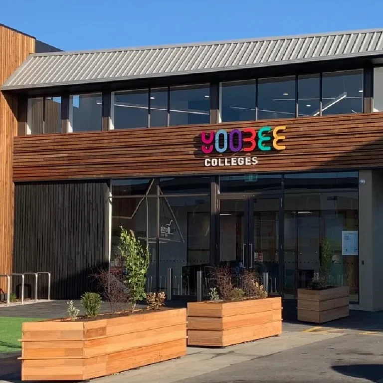 YOOBEE COLLEGE OF CREATIVE INNOVATION