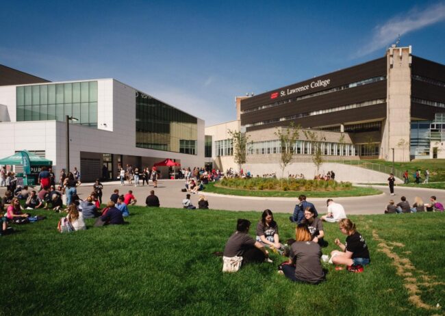 ST LAWRENCE COLLEGE (SLC) ST LAWRENCE COLLEGE (SLC)
